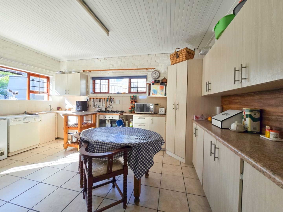 4 Bedroom Property for Sale in Stilbaai Oos Western Cape